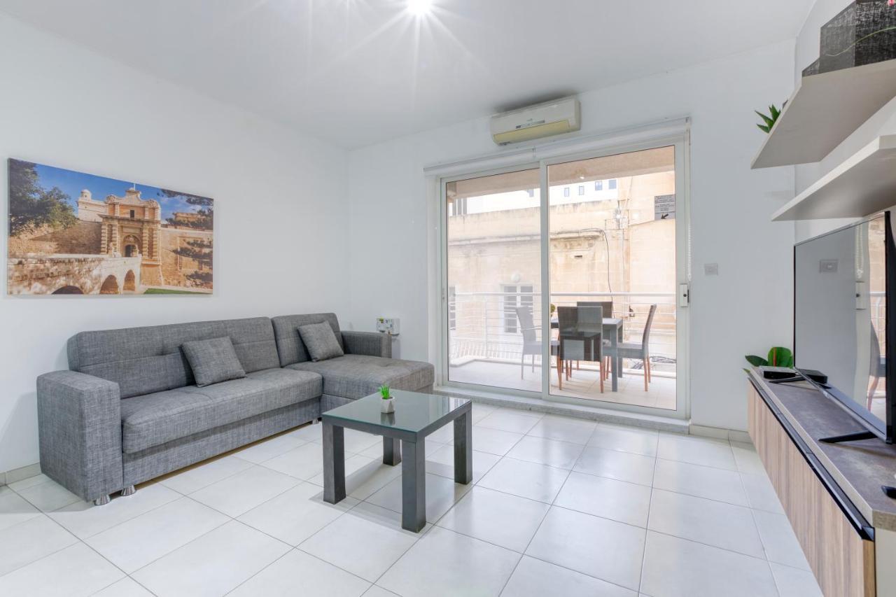 Seaside View Close To Sliema Ferries By Jl Exterior photo